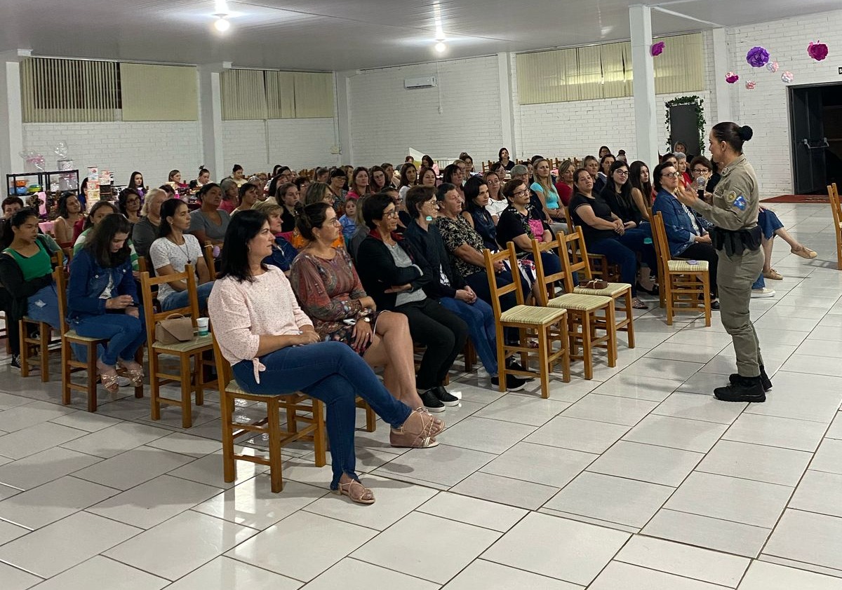 “Mulheres Fortes”: Brigada Militar promove empoderamento feminino e combate à violência em Campestre da Serra