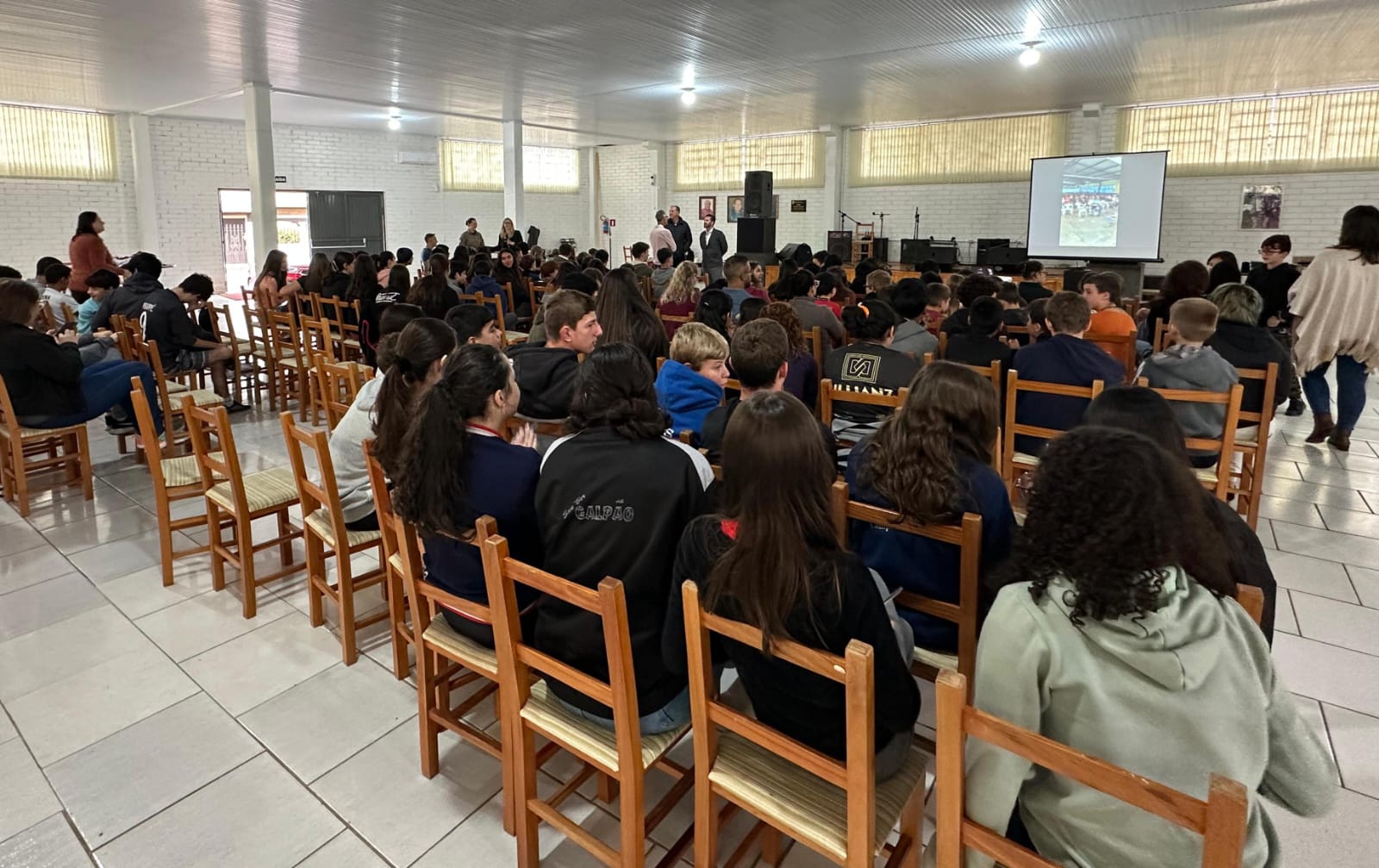 Palestra alerta estudantes de Campestre sobre os riscos do ambiente virtual